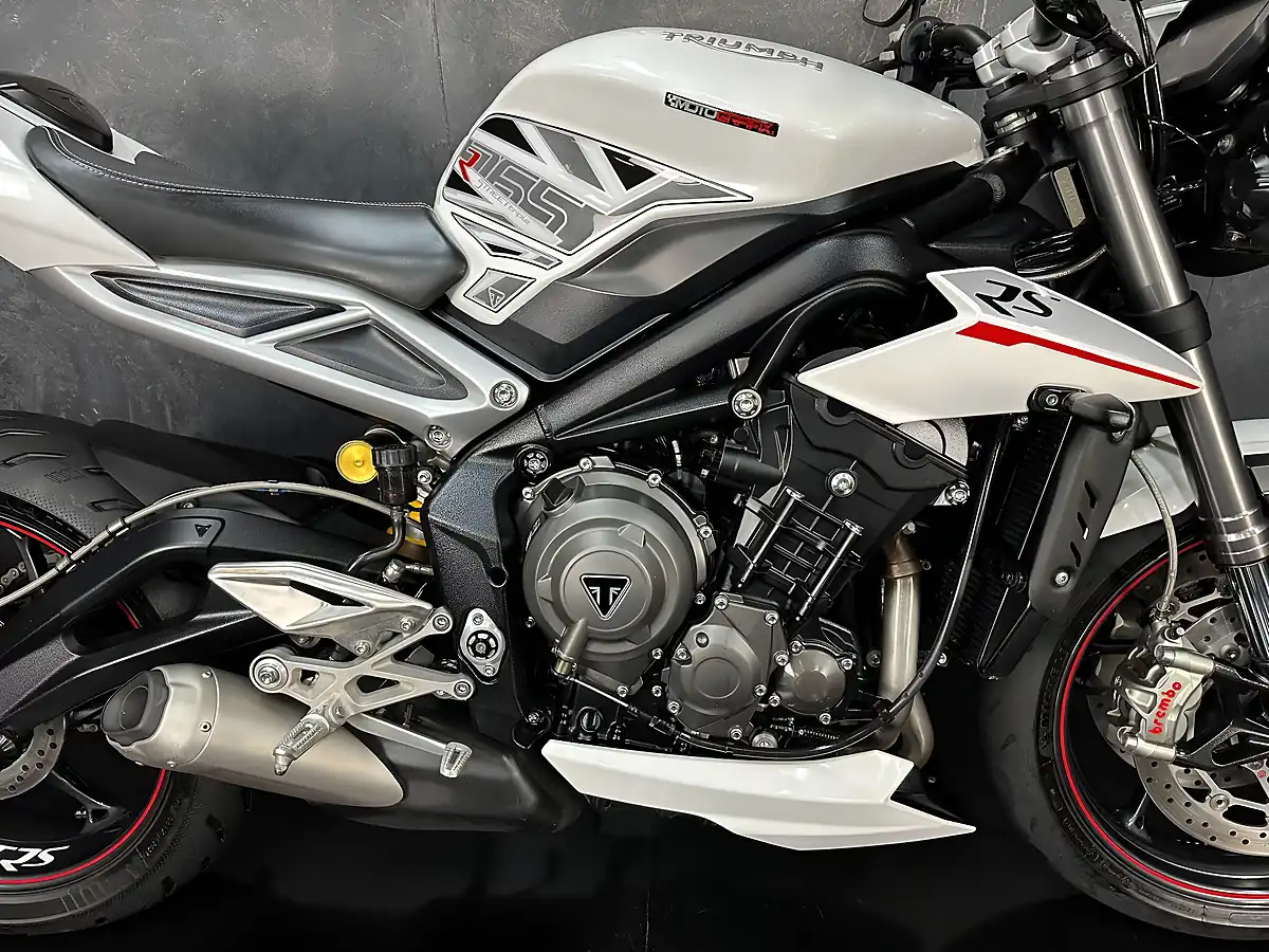 Used 2018 Triumph Street Triple RS White - Interior and Exterior details 8