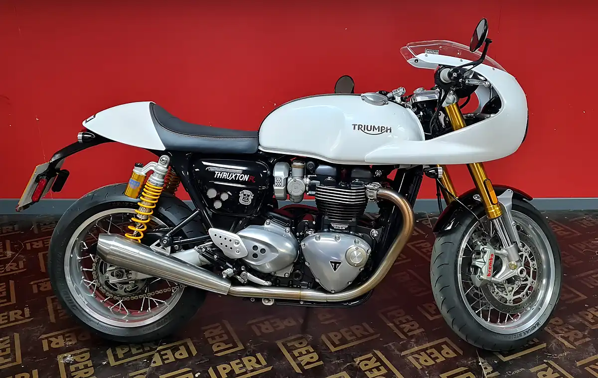 Used 2018 Triumph Thruxton 1200 R White - Interior and Exterior details 11