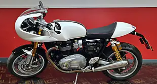 Used 2018 Triumph Thruxton 1200 R White - Interior and Exterior details 12