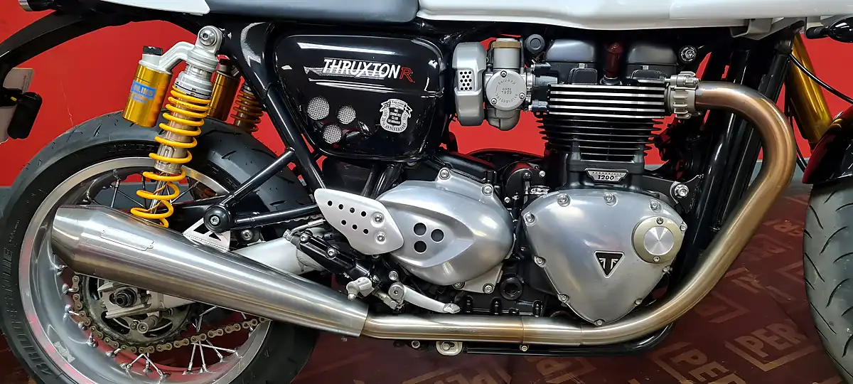 Used 2018 Triumph Thruxton 1200 R White - Interior and Exterior details 3