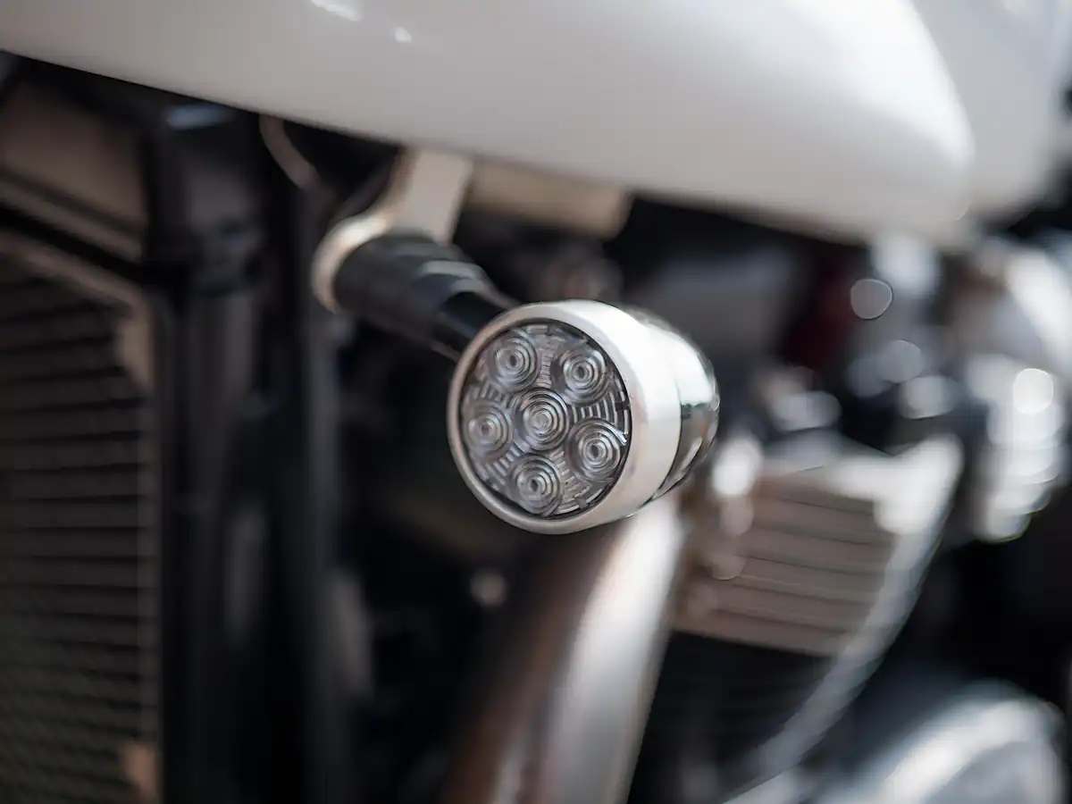 Used 2018 Triumph Thruxton R Crystal White - Interior and Exterior details 16