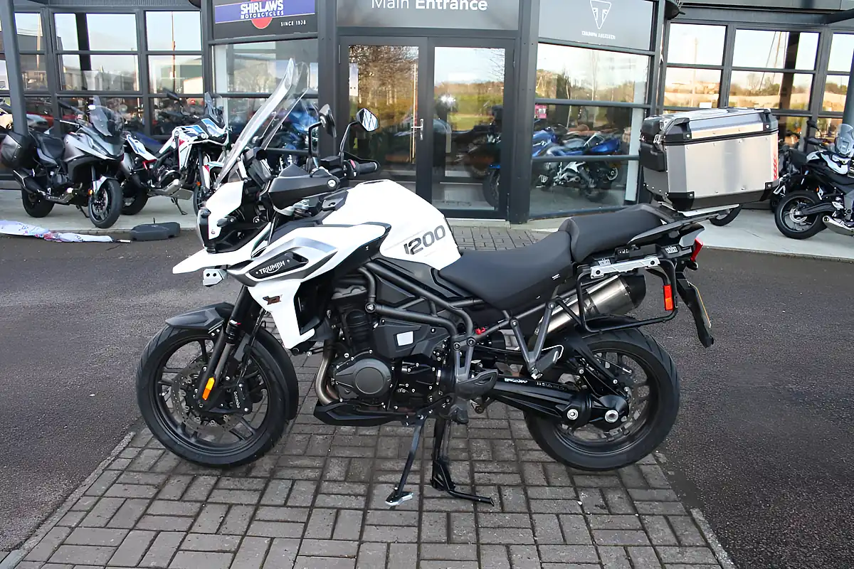 Used 2018 Triumph Tiger 1200 Xrt White - Interior and Exterior details 13