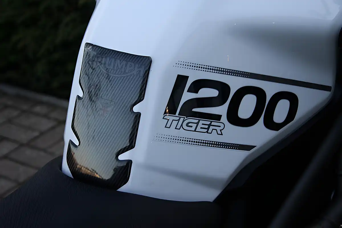 Used 2018 Triumph Tiger 1200 Xrt White - Interior and Exterior details 9