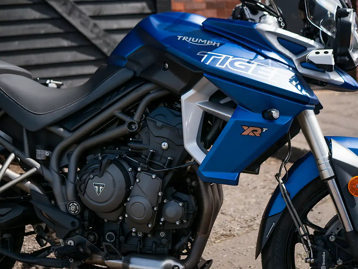 Used 2018 Triumph Tiger 800 Xrt Matt Cobalt Blue - Interior and Exterior details 11