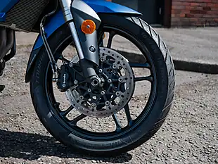 Used 2018 Triumph Tiger 800 Xrt Matt Cobalt Blue - Interior and Exterior details 3