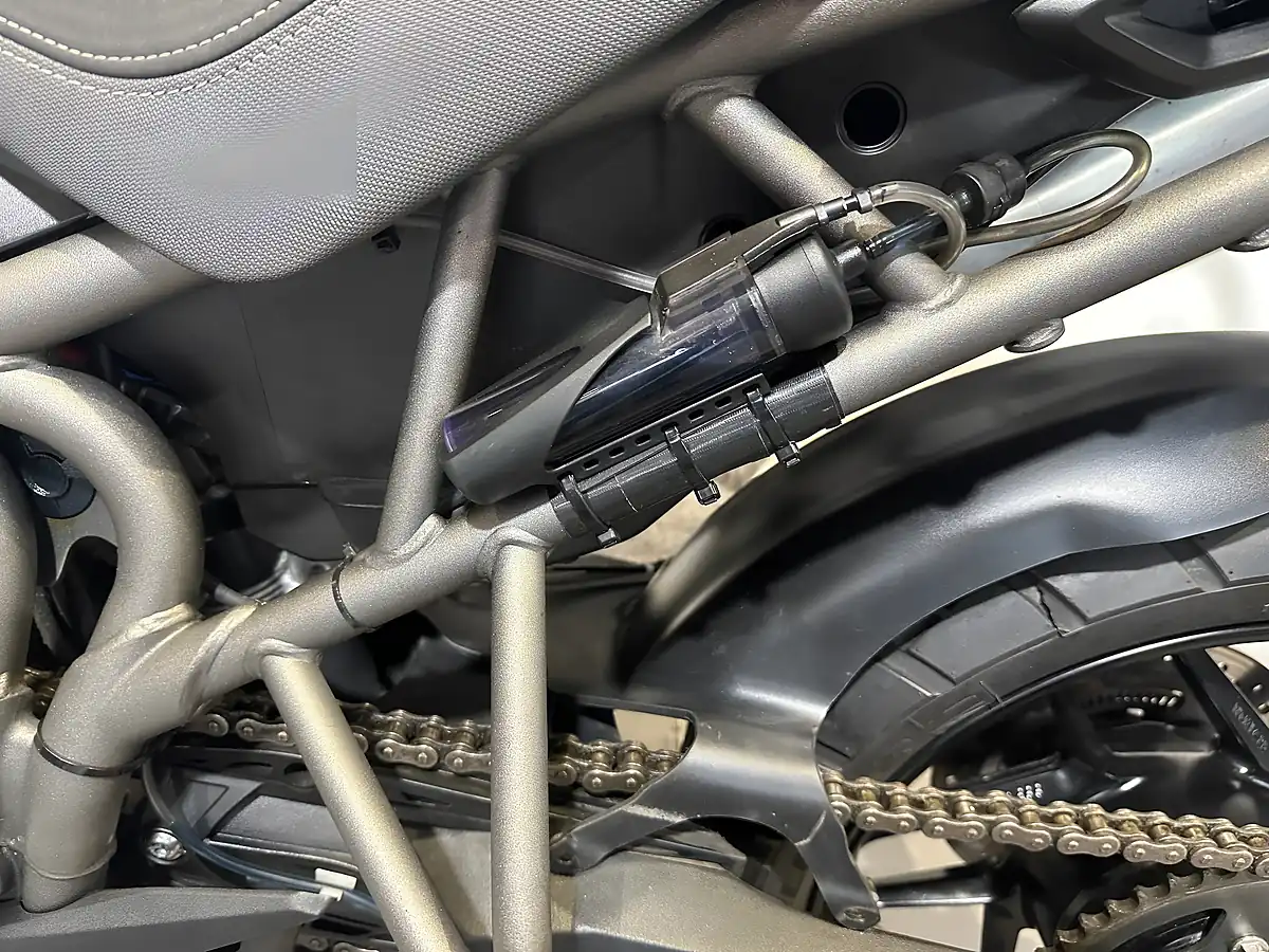 Used 2018 Triumph Tiger 800 Xrt White - Interior and Exterior details 10