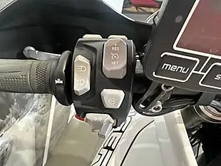 Used 2018 Triumph Tiger 800 Xrt White - Interior and Exterior details 5