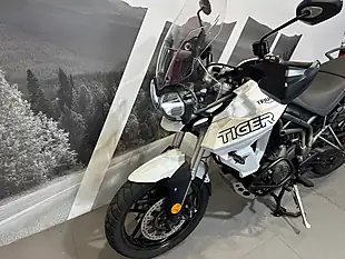 Used 2018 Triumph Tiger 800 Xrt White - Interior and Exterior details 9