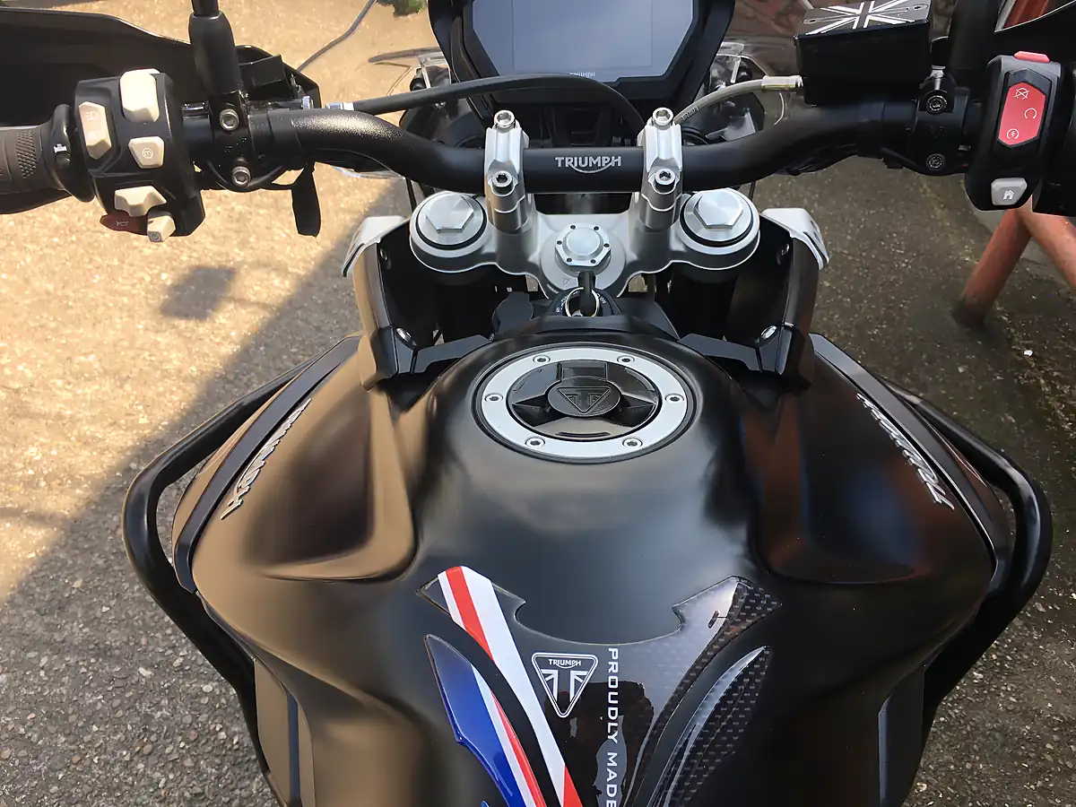 Used 2018 Triumph Tiger 800 Xrx - Interior and Exterior details 12