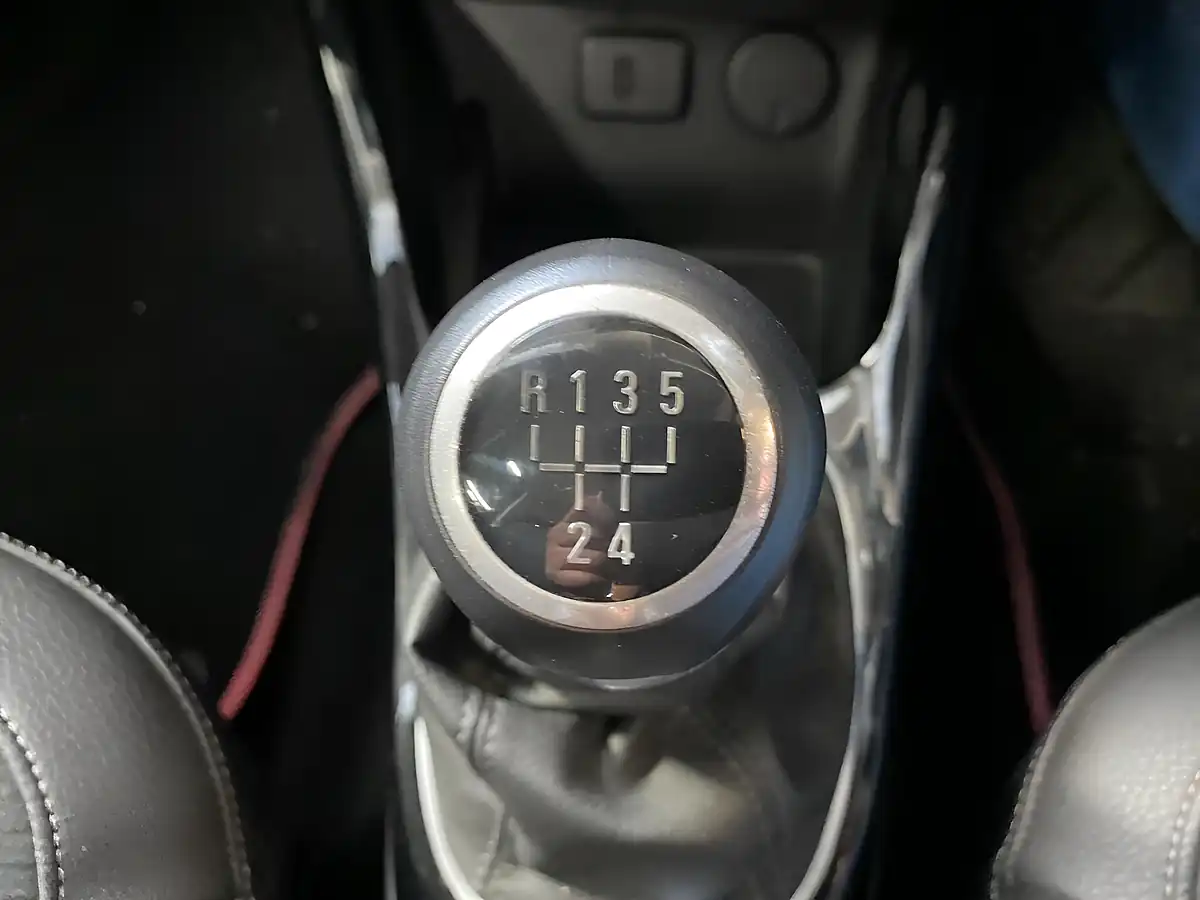 Used 2018 Vauxhall Adam Energised Black - Interior and Exterior details 12