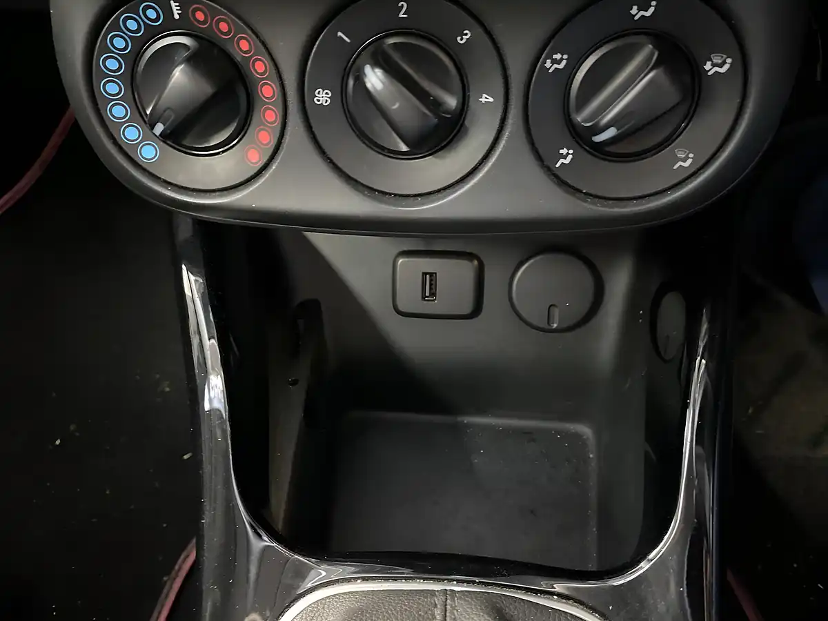 Used 2018 Vauxhall Adam Energised Black - Interior and Exterior details 15