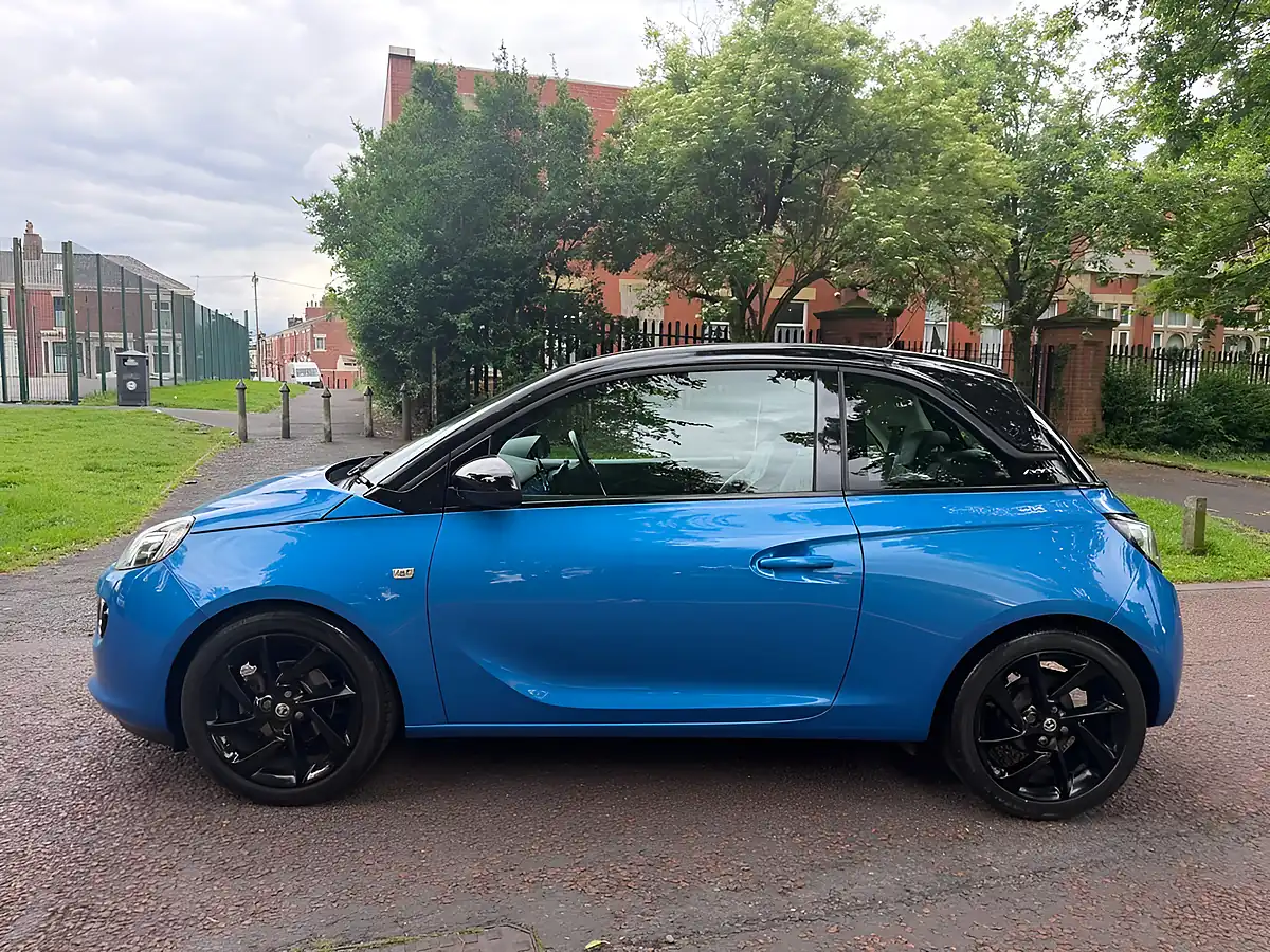 Used 2018 Vauxhall Adam Energised Blue - Interior and Exterior details 6