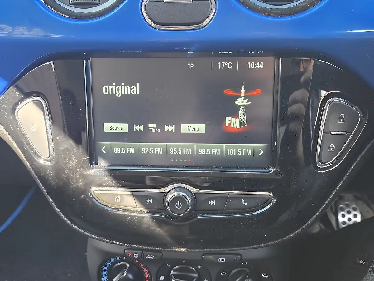 Used 2018 Vauxhall Adam Energised Blue - Interior and Exterior details 11
