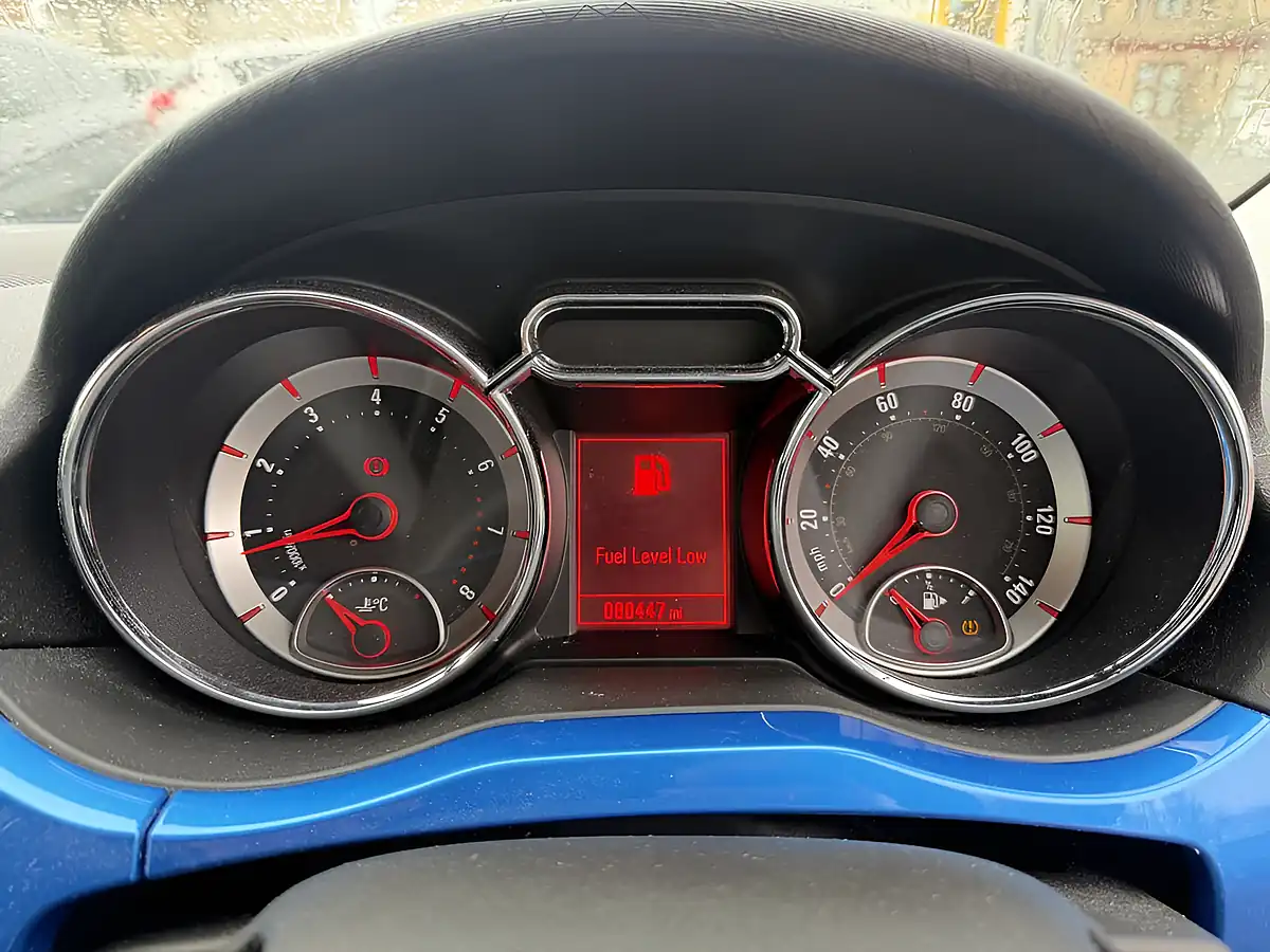 Used 2018 Vauxhall Adam Energised Blue - Interior and Exterior details 16