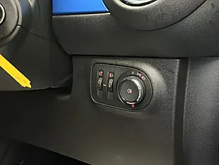 Used 2018 Vauxhall Adam Energised Blue - Interior and Exterior details 19