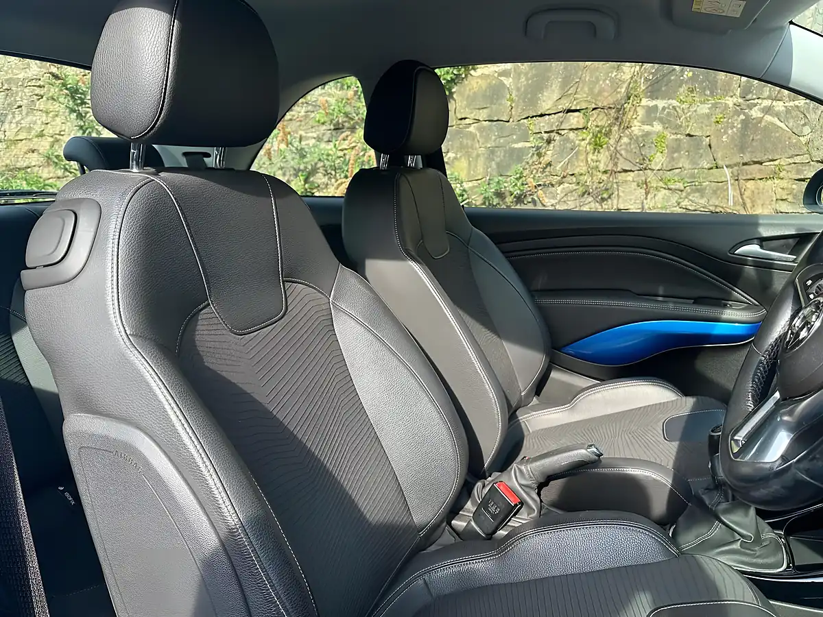 Used 2018 Vauxhall Adam Energised Blue - Interior and Exterior details 10