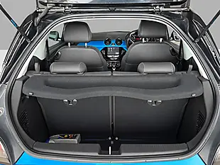 Used 2018 Vauxhall Adam Energised Blue - Interior and Exterior details 8