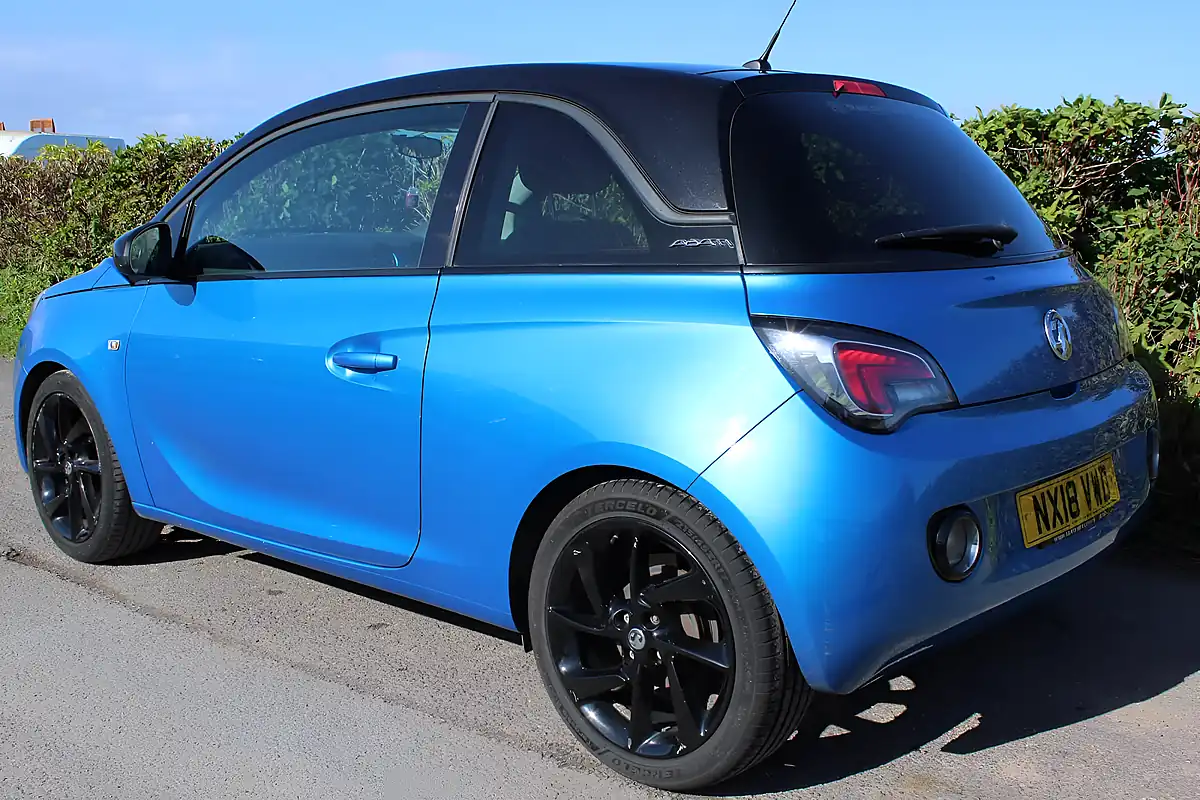 Used 2018 Vauxhall Adam Energised Blue - Interior and Exterior details 5