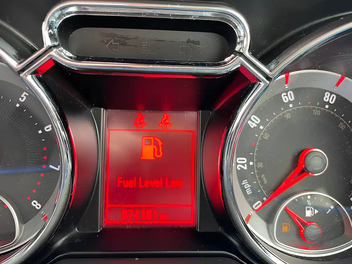Used 2018 Vauxhall Adam Energised Miami Blue - Interior and Exterior details 19