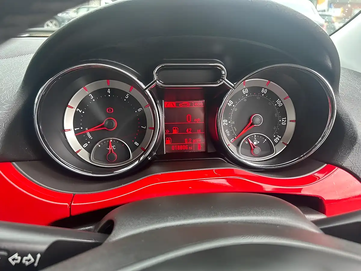 Used 2018 Vauxhall Adam Energised Red - Interior and Exterior details 8