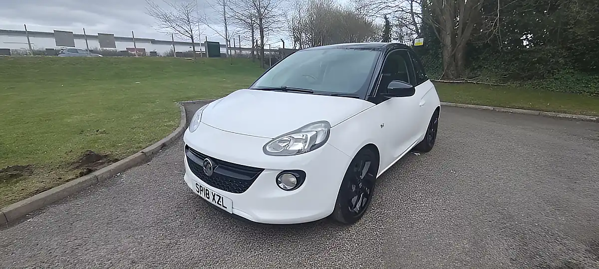 Used 2018 Vauxhall Adam Energised White - Interior and Exterior details 7