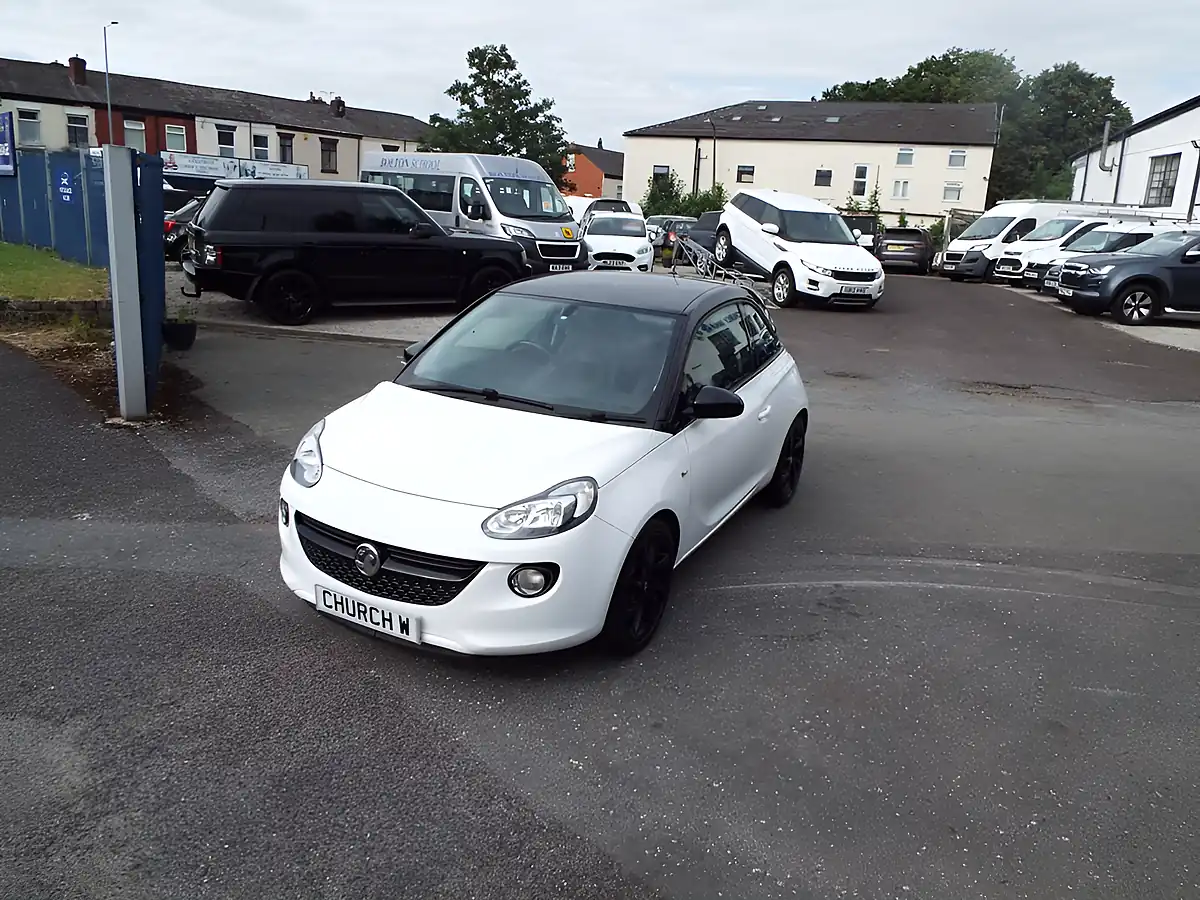 Used 2018 Vauxhall Adam Energised White - Interior and Exterior details 15