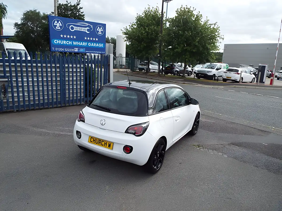 Used 2018 Vauxhall Adam Energised White - Interior and Exterior details 17