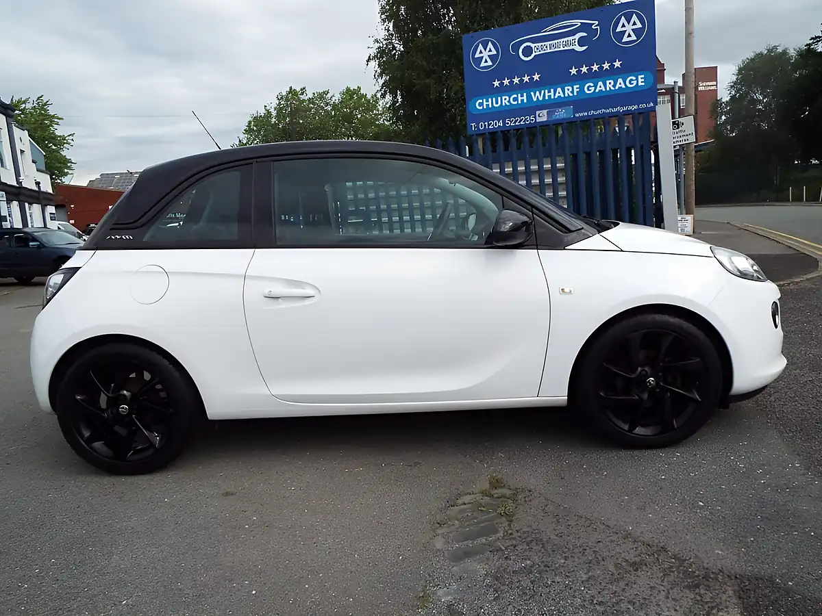 Used 2018 Vauxhall Adam Energised White - Interior and Exterior details 8
