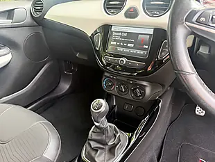 Used 2018 Vauxhall Adam Energised White - Interior and Exterior details 17