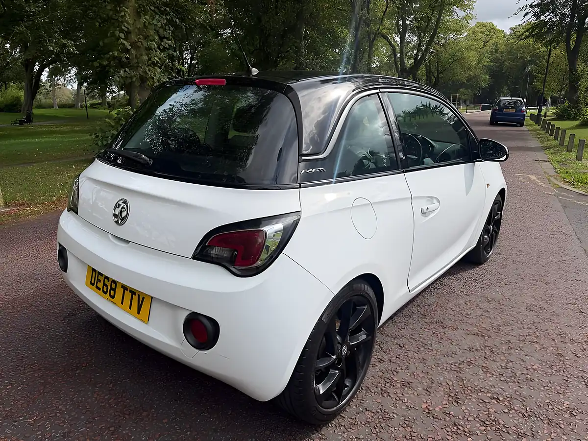 Used 2018 Vauxhall Adam Energised White - Interior and Exterior details 3