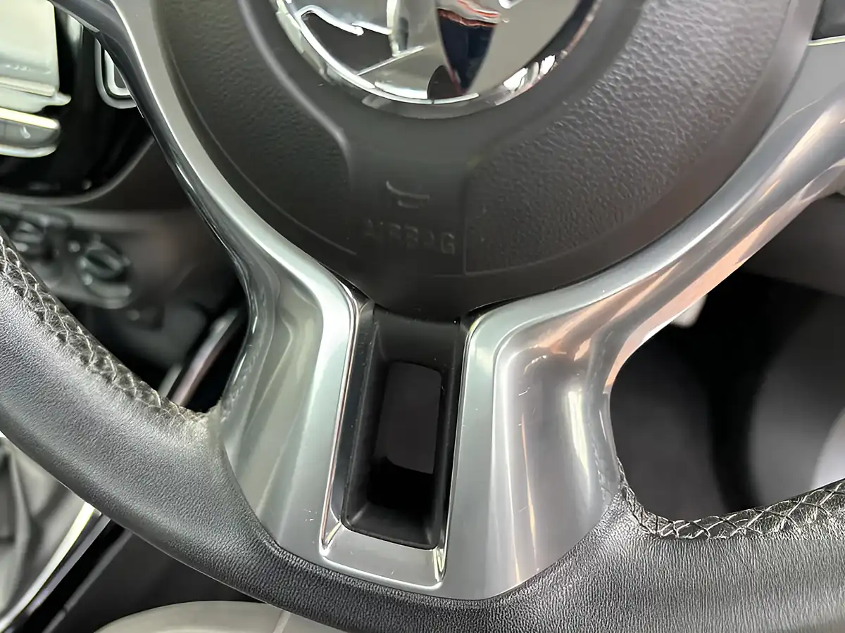 Used 2018 Vauxhall Adam Energised White - Interior and Exterior details 15