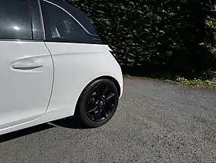 Used 2018 Vauxhall Adam Energised White - Interior and Exterior details 11