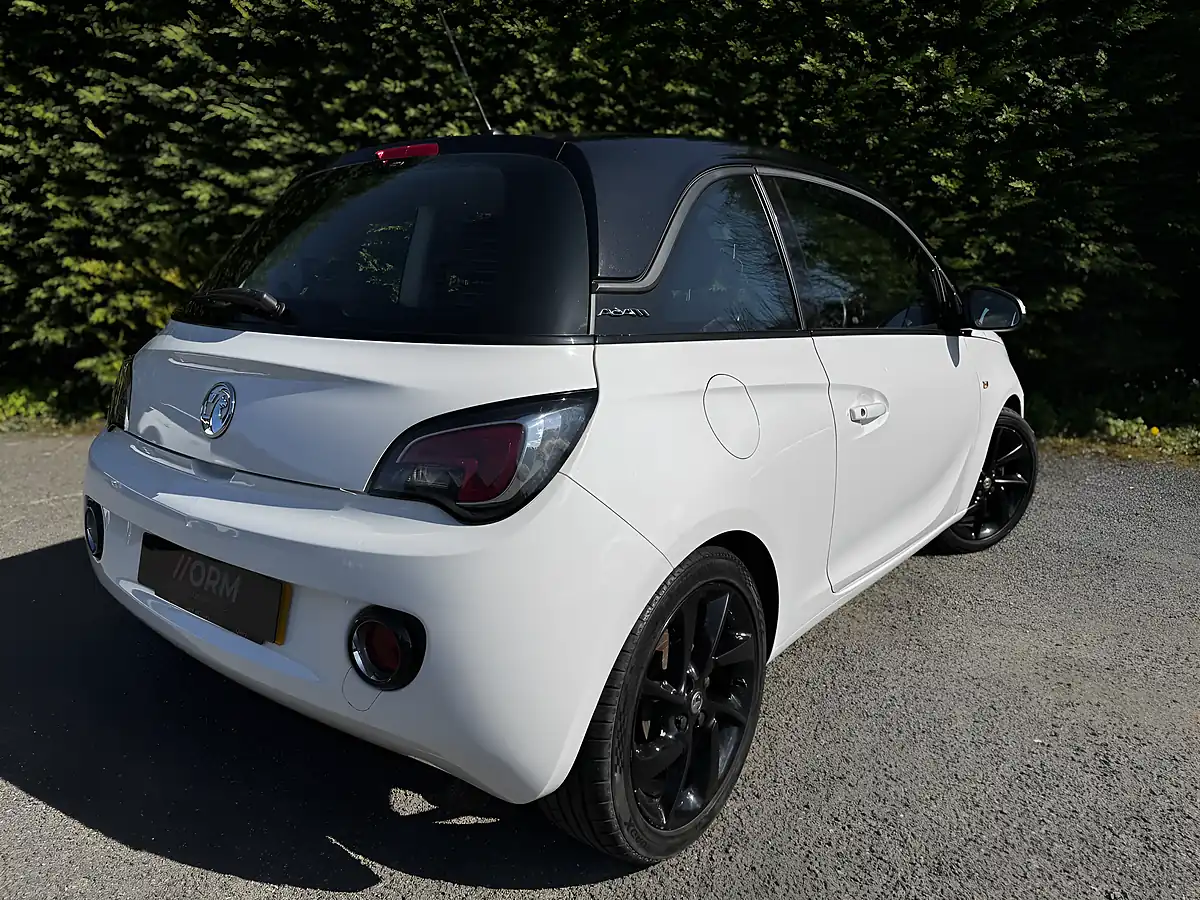 Used 2018 Vauxhall Adam Energised White - Interior and Exterior details 7