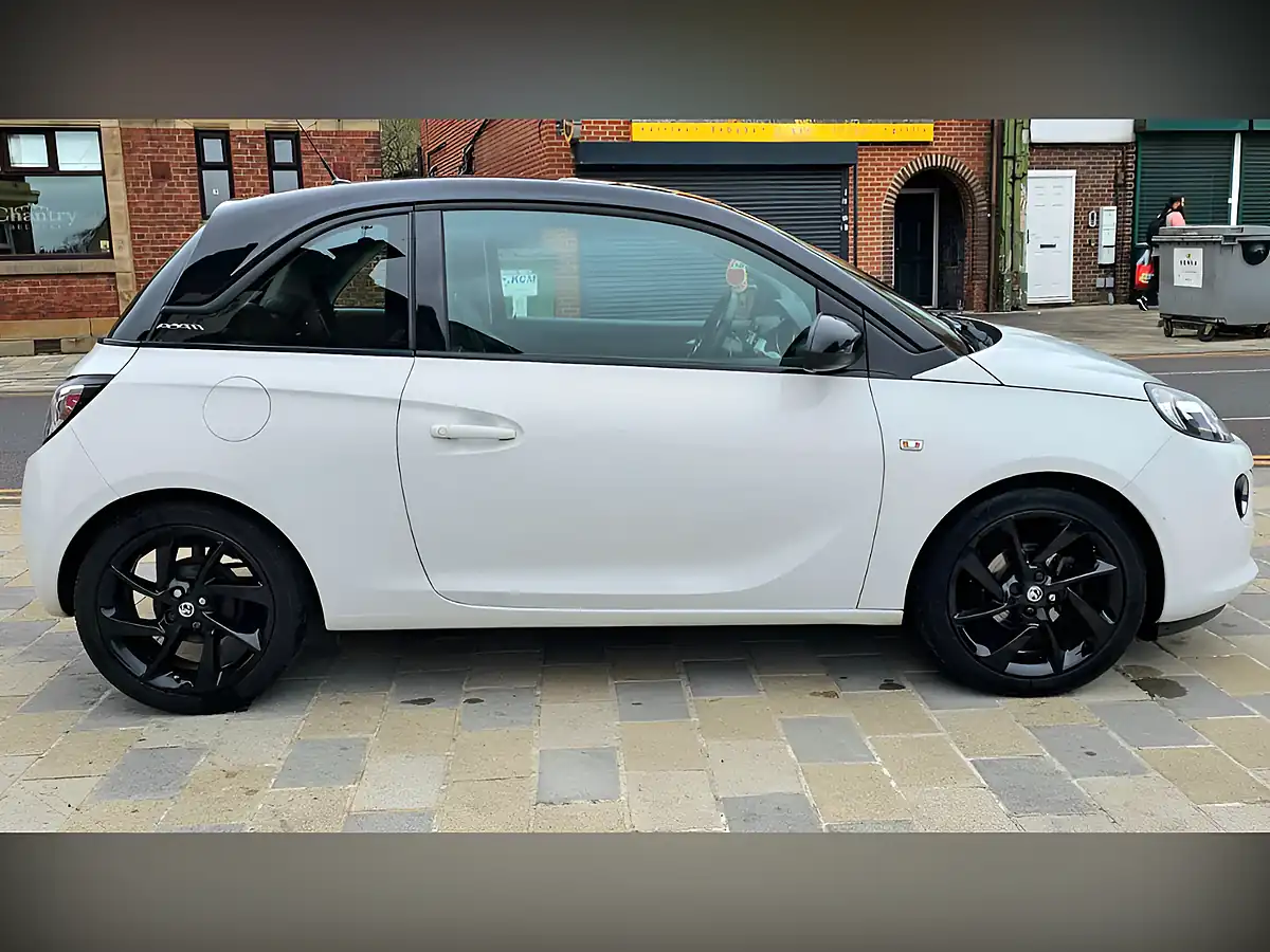 Used 2018 Vauxhall Adam Energised White - Interior and Exterior details 2