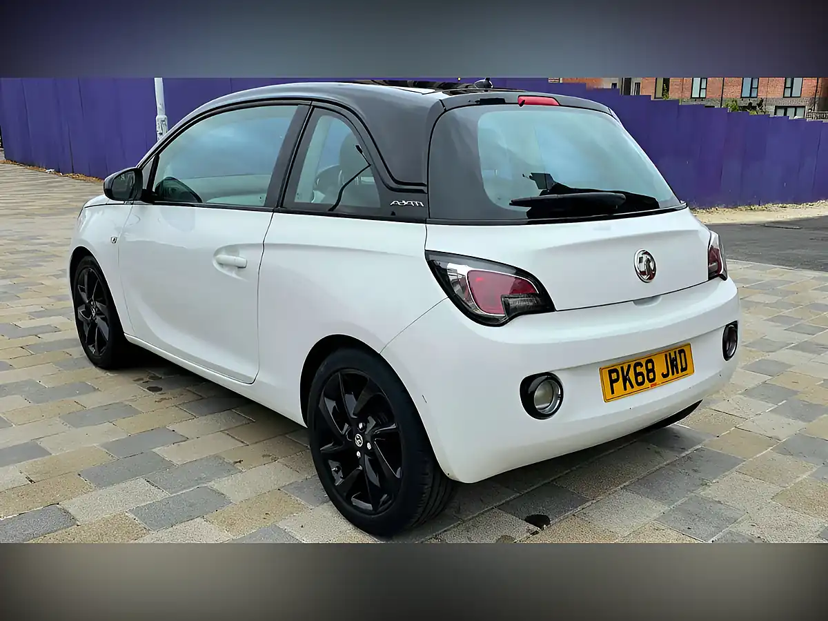 Used 2018 Vauxhall Adam Energised White - Interior and Exterior details 5