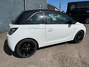 Used 2018 Vauxhall Adam Energised White - Interior and Exterior details 15