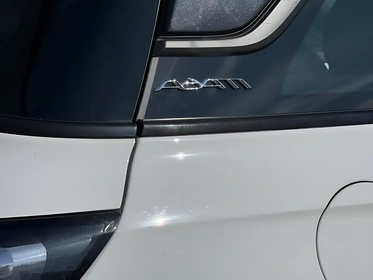Used 2018 Vauxhall Adam Energised White - Interior and Exterior details 19