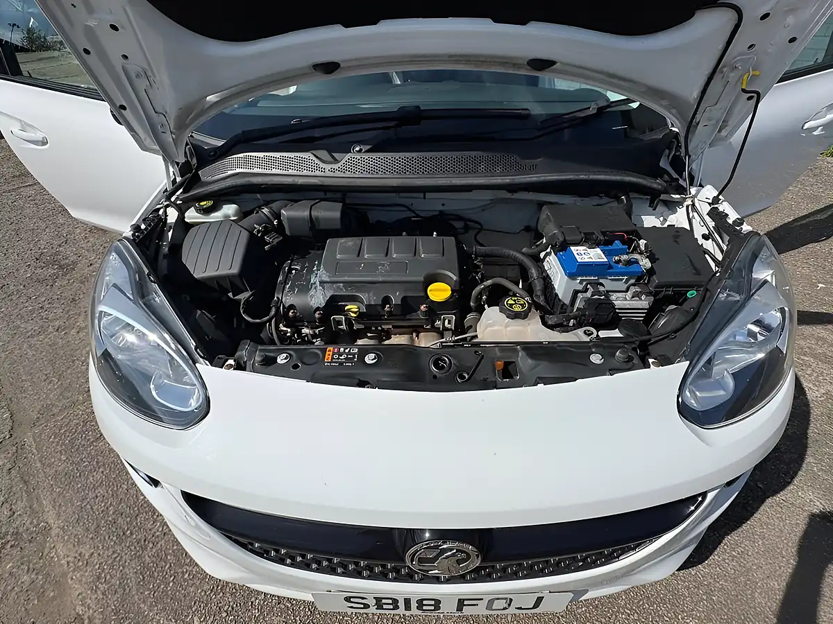 Used 2018 Vauxhall Adam Energised White - Interior and Exterior details 2