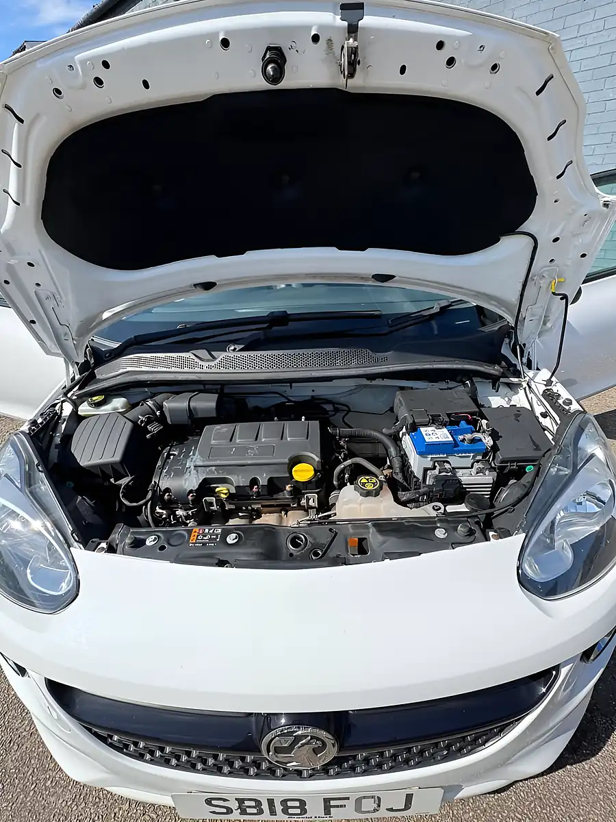 Used 2018 Vauxhall Adam Energised White - Interior and Exterior details 3
