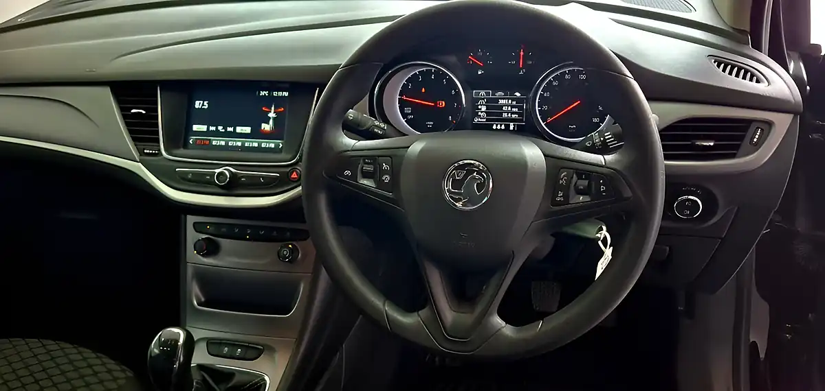 Used 2018 Vauxhall Astra Design Black - Interior and Exterior details 12