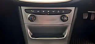 Used 2018 Vauxhall Astra Design Black - Interior and Exterior details 13