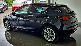 Used 2018 Vauxhall Astra Design Black - Interior and Exterior details 3