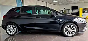 Used 2018 Vauxhall Astra Design Black - Interior and Exterior details 6