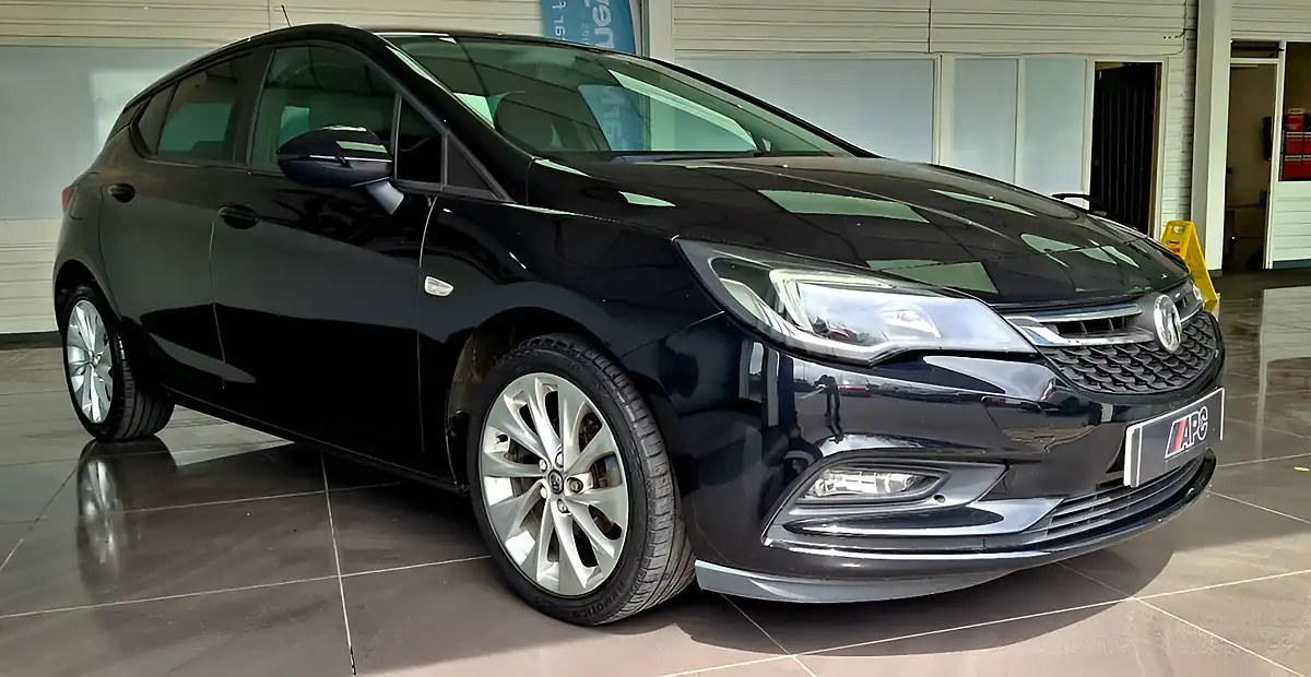 Used 2018 Vauxhall Astra Design Black - Interior and Exterior details 7