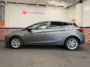 Used 2018 Vauxhall Astra Design Cosmic Grey - Interior and Exterior details 14