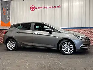 Used 2018 Vauxhall Astra Design Cosmic Grey - Interior and Exterior details 2