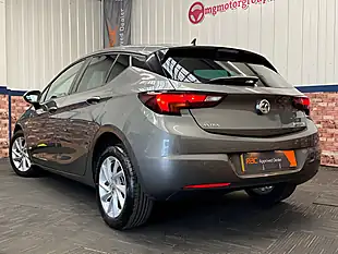 Used 2018 Vauxhall Astra Design Cosmic Grey - Interior and Exterior details 4