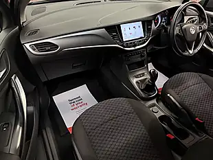 Used 2018 Vauxhall Astra Design Cosmic Grey - Interior and Exterior details 8