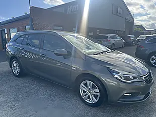 Used 2018 Vauxhall Astra Design Cosmic Grey Met - Interior and Exterior details 20
