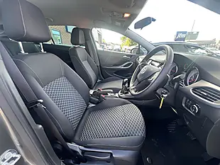 Used 2018 Vauxhall Astra Design Cosmic Grey Met - Interior and Exterior details 3